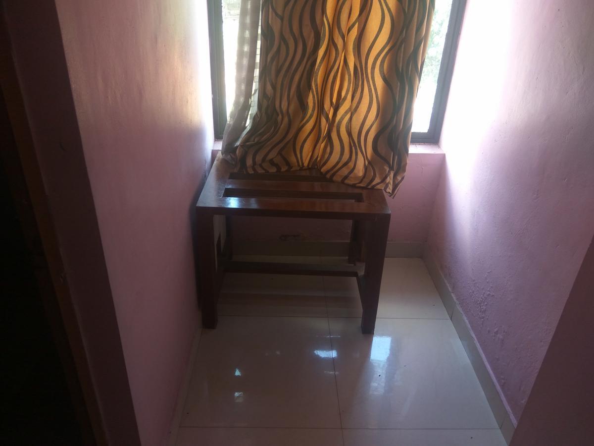 Hotel Malika Residency Ettumanoor Екстер'єр фото